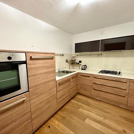 Ferienwohnung La Finestra Sulle Langhe - M3Langhe Cherasco Exterior foto
