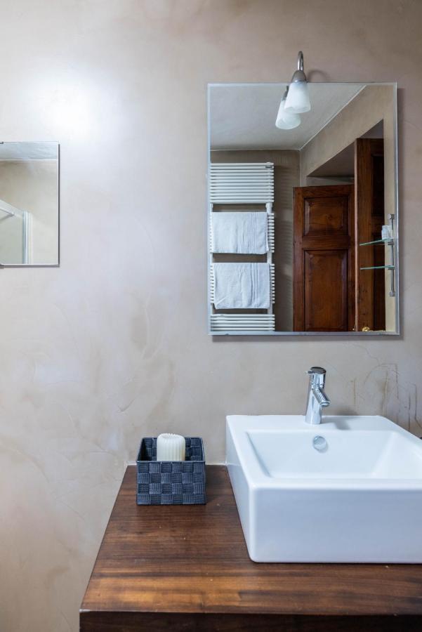 Ferienwohnung La Finestra Sulle Langhe - M3Langhe Cherasco Exterior foto