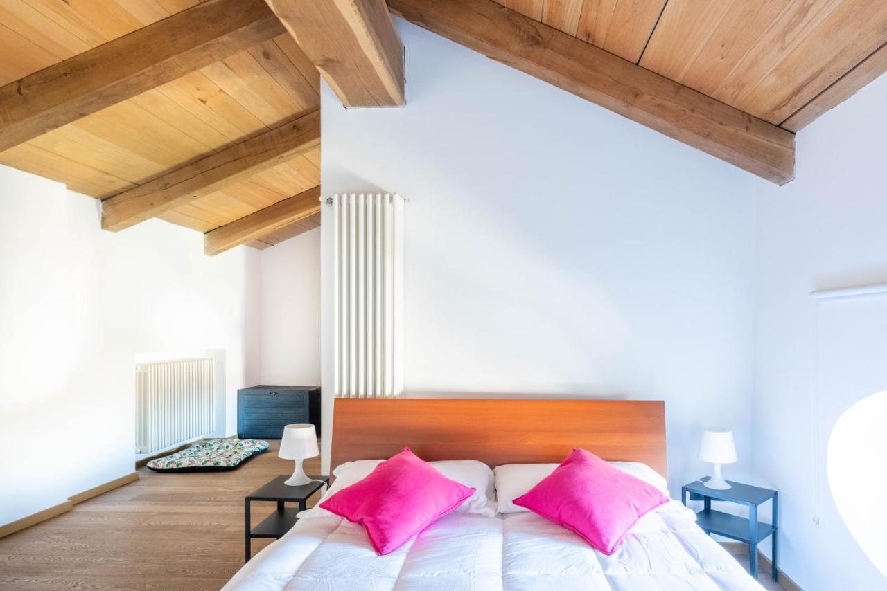 Ferienwohnung La Finestra Sulle Langhe - M3Langhe Cherasco Exterior foto