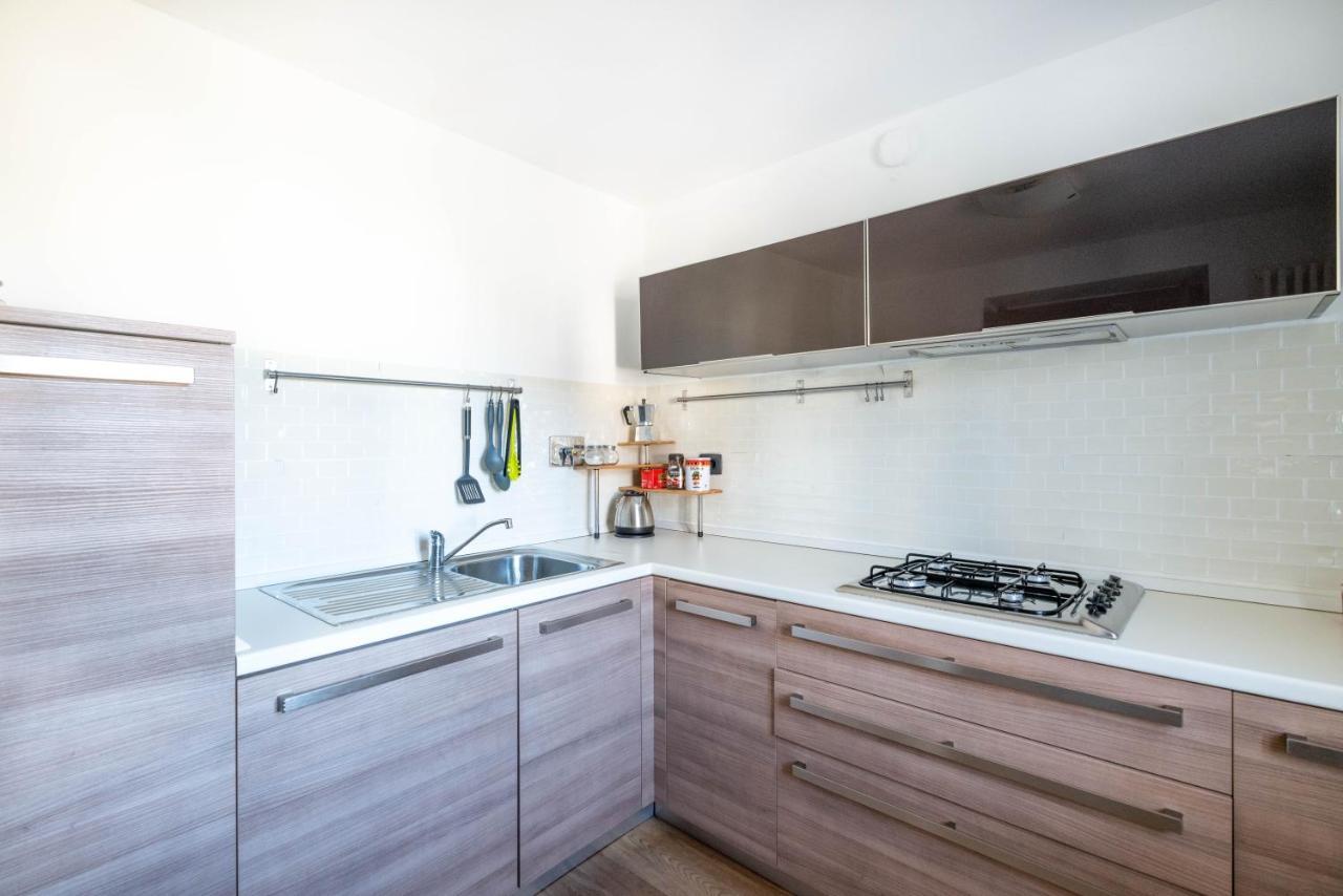 Ferienwohnung La Finestra Sulle Langhe - M3Langhe Cherasco Exterior foto