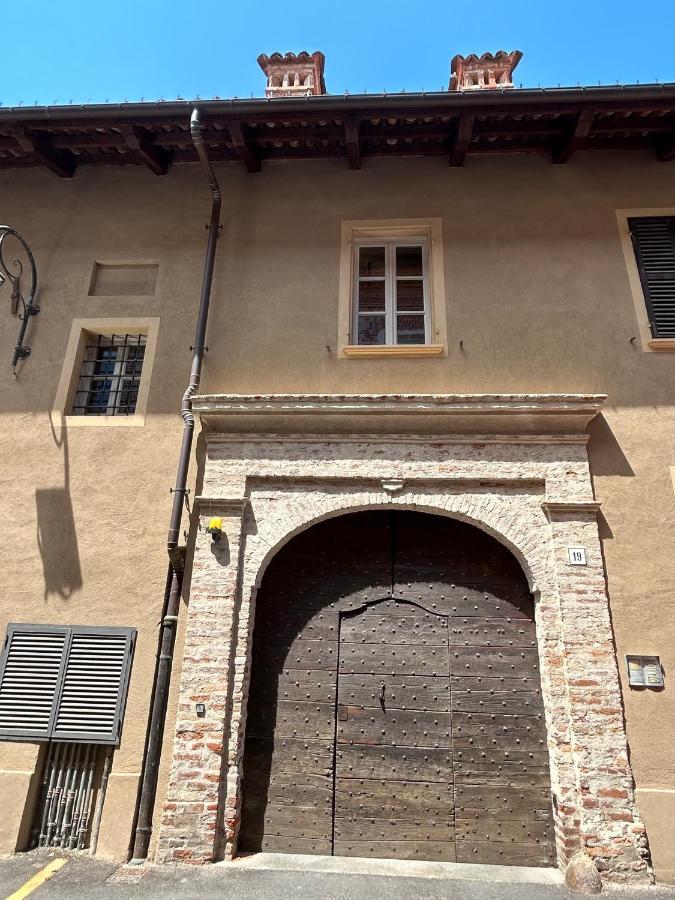 Ferienwohnung La Finestra Sulle Langhe - M3Langhe Cherasco Exterior foto