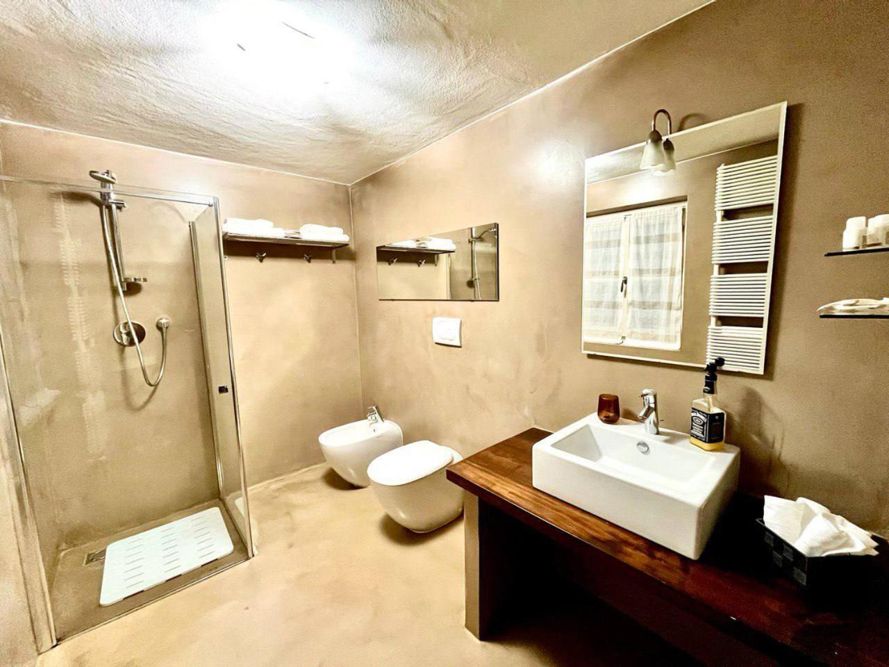 Ferienwohnung La Finestra Sulle Langhe - M3Langhe Cherasco Exterior foto
